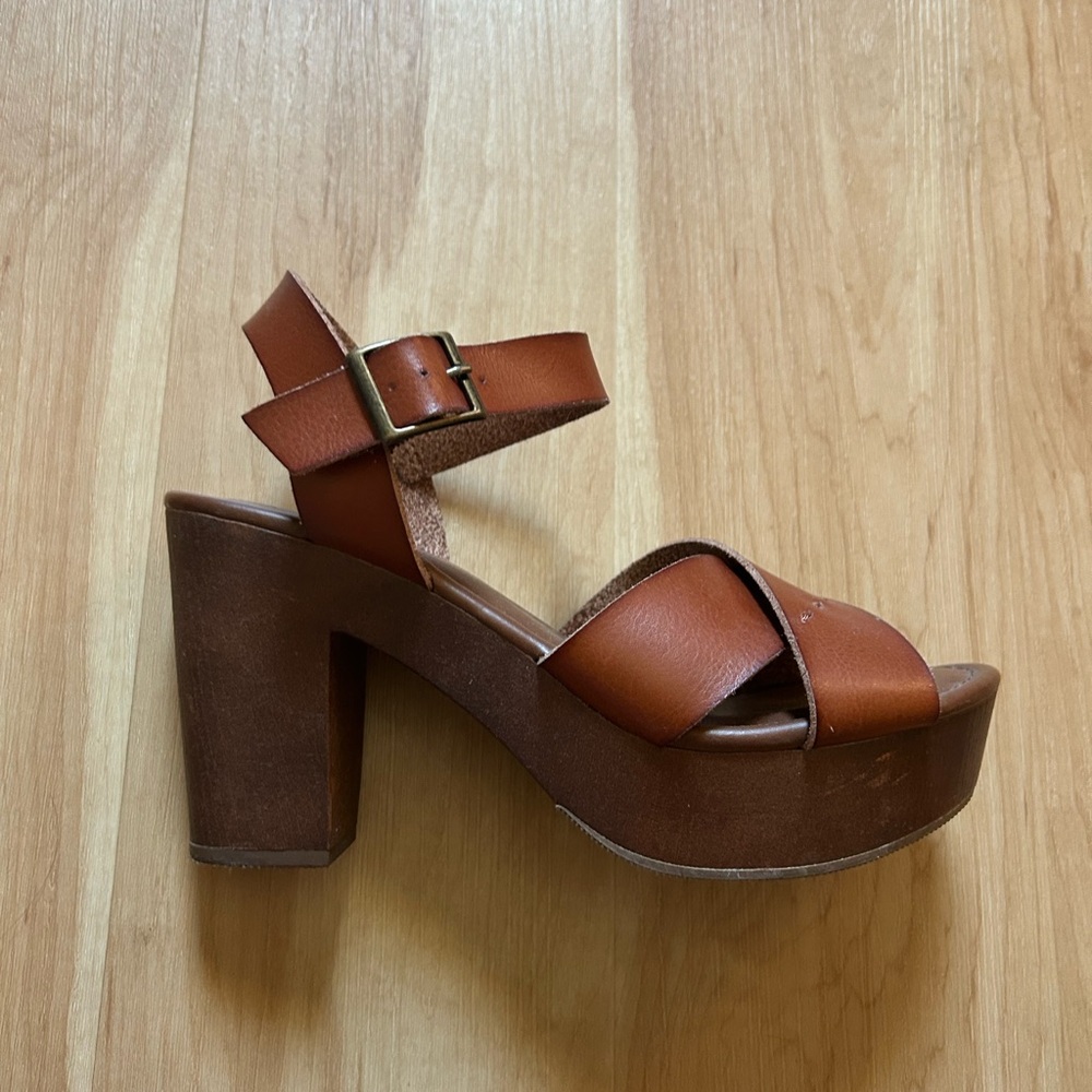 Buckled Platform Sandals